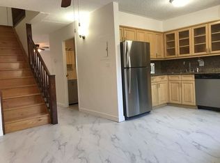 3332 14th St #1, Astoria, NY 11106