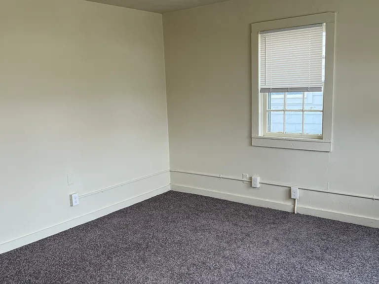 2411 Scovel St #A — Photo 7
