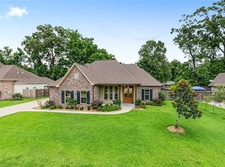 213 Pine Crest Dr, Madisonville, LA 70447