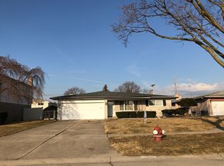 34887 Campus Dr, Sterling Heights, MI 48312