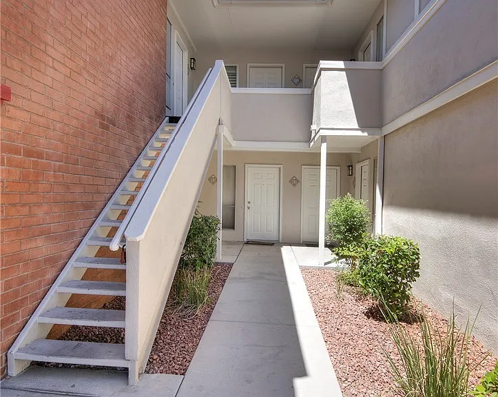 698 Oakmont Ave #1304 — Photo 7