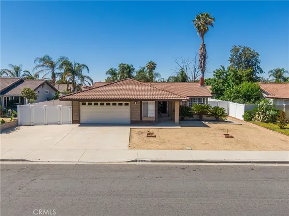 24931 Heil Dr, Moreno Valley, CA 92553
