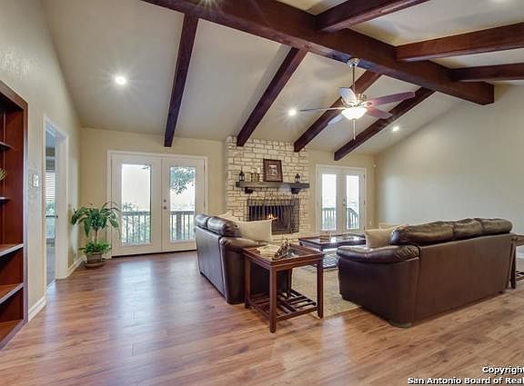 5th image of 8814 Canyon Crest Dr