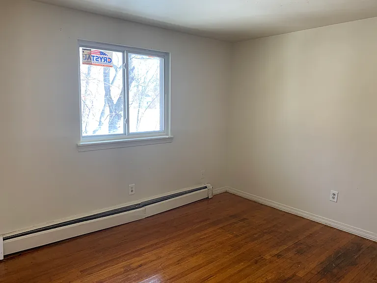 386 Park Ave — Photo 10