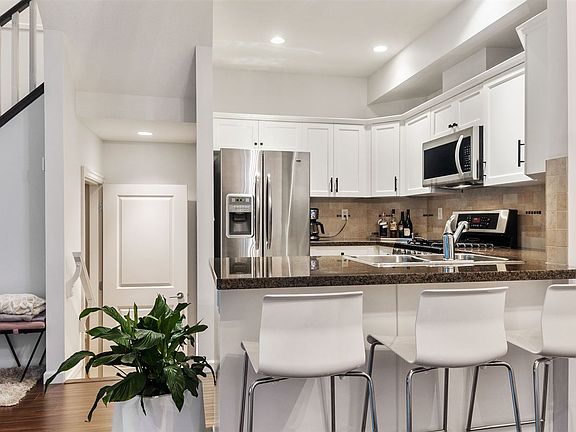 5th image of 6888 208th St #2