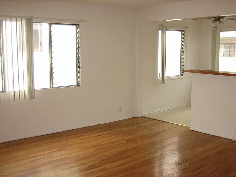 1634 Federal Ave #4 — Photo 7