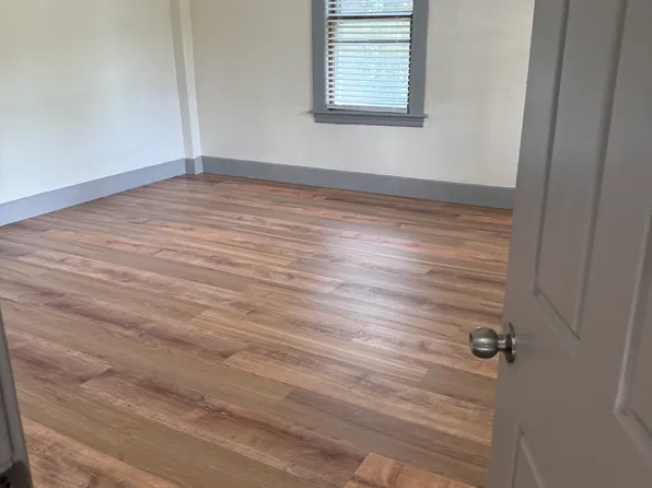 15 Green St #1, Gardner, MA 01440