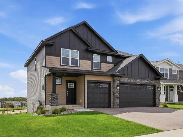 8813 Periwinkle Blvd, Woodbury, MN 55129