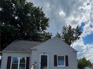 11802 McCracken Rd, Garfield Heights, OH 44125