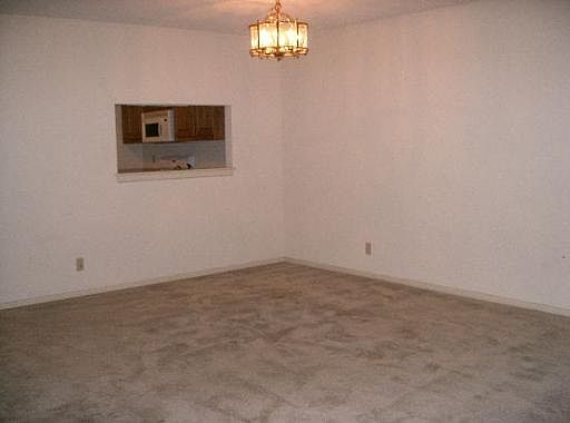 4th image of 11037 WHISPER VALLEY DR #11037