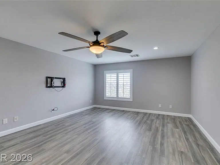 1129 Emanuel St — Photo 30