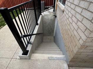 6414 Hampden Woods Rd #BASEMENT, Mississauga, ON L5N 7V3