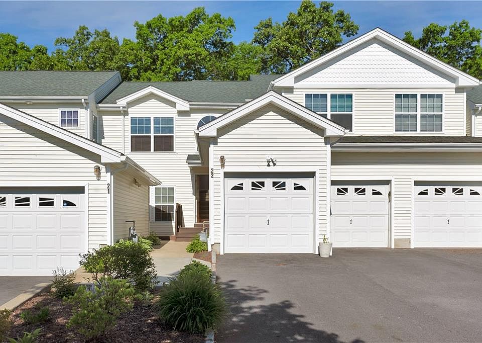 1st image of 22 Silver Pines Blvd