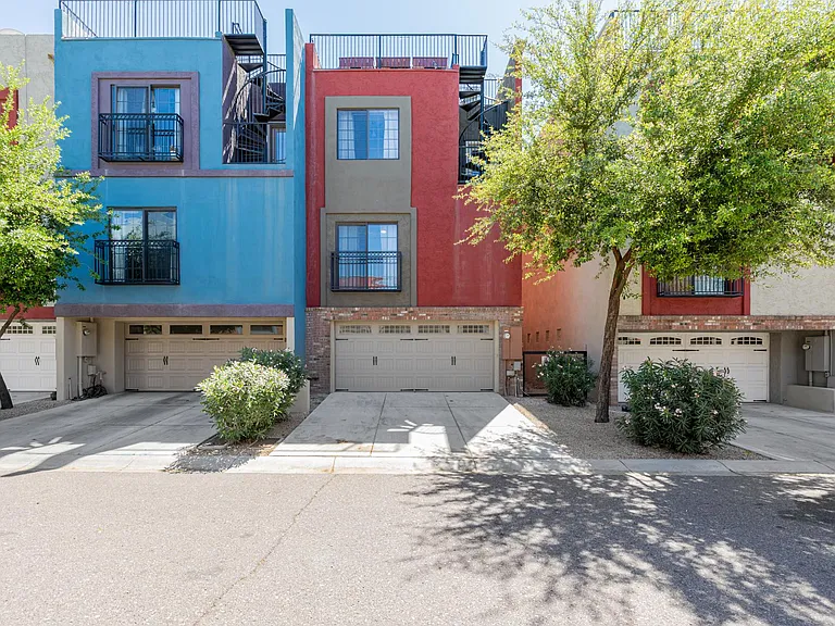 3435 E Lance Ln — Photo 34