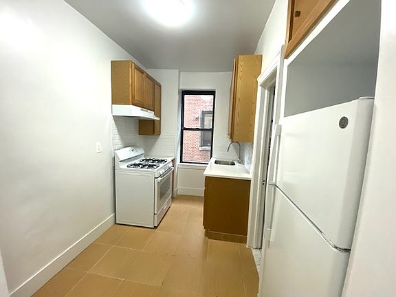 2nd image of 32-30 41st St #B3
