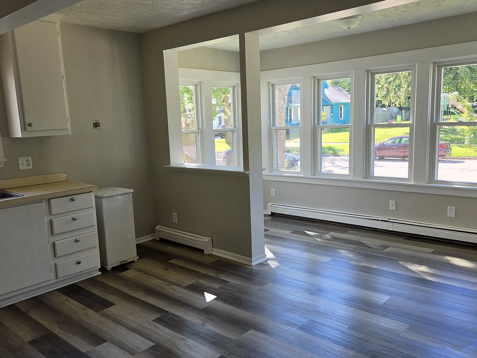 2 bed, 748 sqft, $1,195 — Photo 3