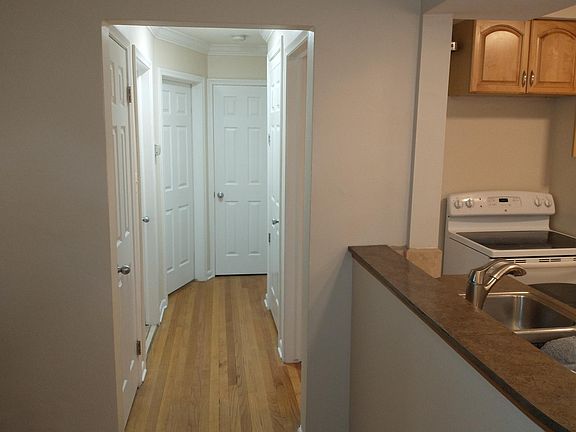 5th image of 13671 Hart Ave