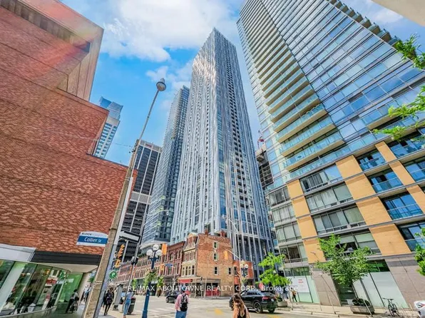 1 Yorkville Ave, Toronto, ON