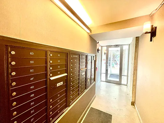 Rented by Pear NYC LLC | media 24