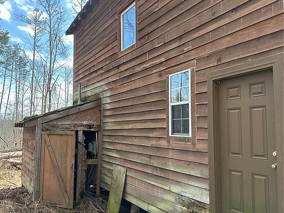 4th image of 44800 Jim Stimpert Rd