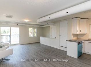 252 Steel St #4, Barrie, ON L4M 2G9