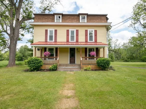 11411 River Rd, Corning, NY 14830