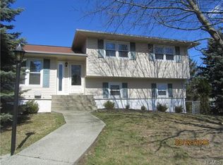 7 Loch Invar Ln, Middletown, NY 10941