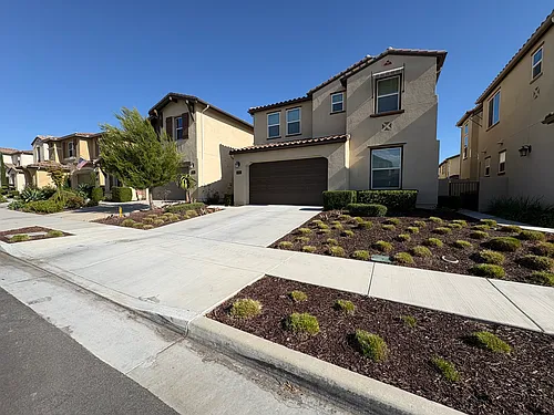 38505 Fairfield Hts Photo 1