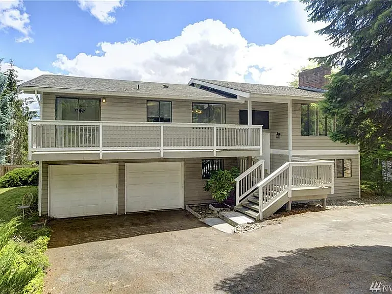 19018 68th Ave NE — Photo 2