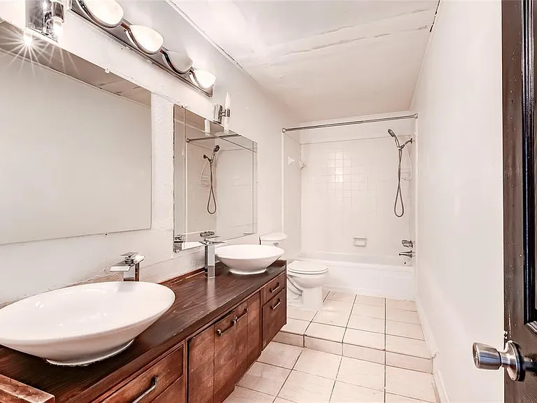 208 Westhaven Dr — Photo 26