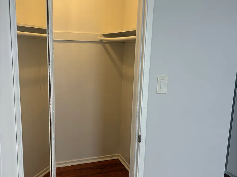 157 N Allen Ave #5 — Photo 8