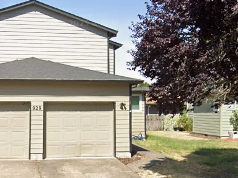 929 S School St — Photo 1