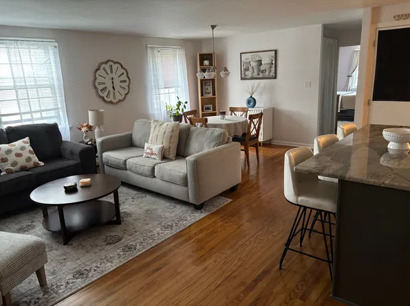175 W King St, Malvern, PA 19355
