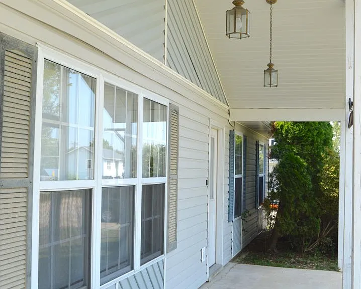 14620 Hobby Dr — Photo 9