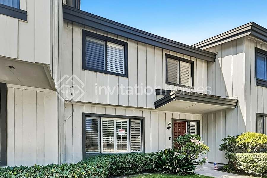 1st image of 9645 Karmont Ave