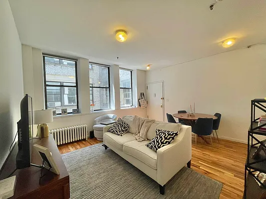 Rented by Oxford Property Group | media 4