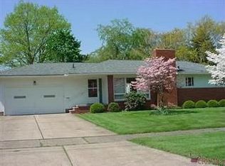 378 Sandhurst Rd, Akron, OH 44333