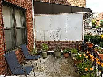 Rented by Space Marketing Shop