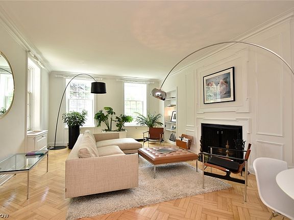 5th image of 13415 Shaker Blvd APT 11B1