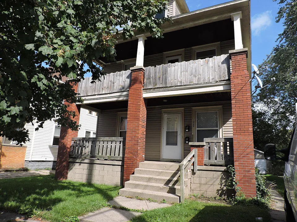 1060 Elizabeth Ave NW #1