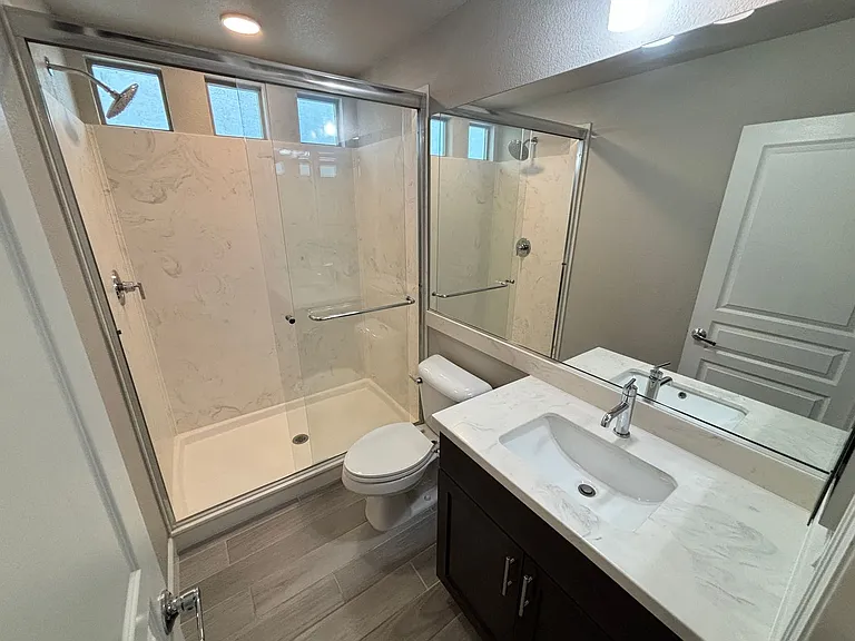 11194 Formosa Springs Ct — Photo 35