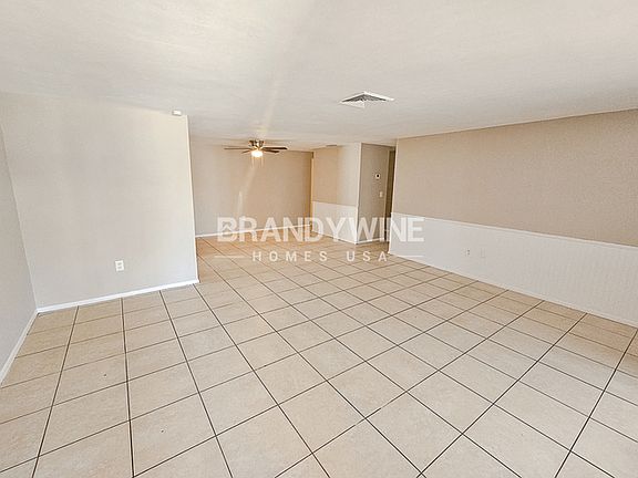 4th image of 3626 Blackhawk Dr
