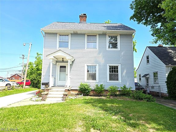 3rd image of 10705 Plymouth Ave