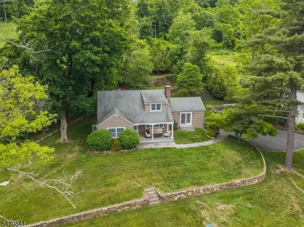 622 River Rd, Chatham Twp., NJ 07928
