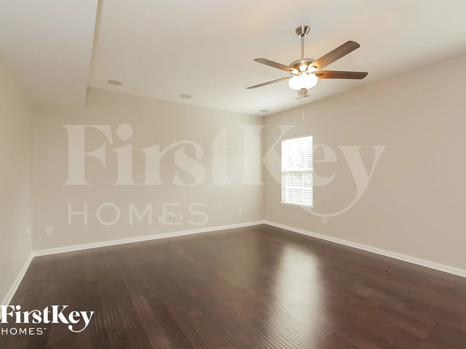 4 bed, 2.5 bath, 2488 sqft, $2,485 — Photo 4