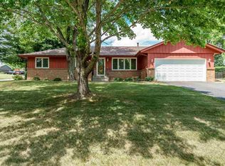 3604 Lookout Dr, Rockford, IL 61109