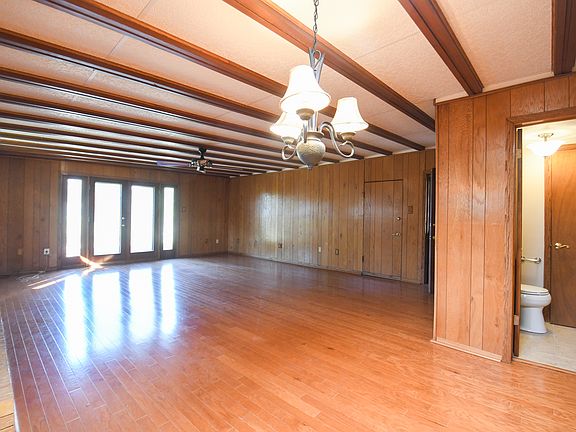 4th image of 3713 Bixler St