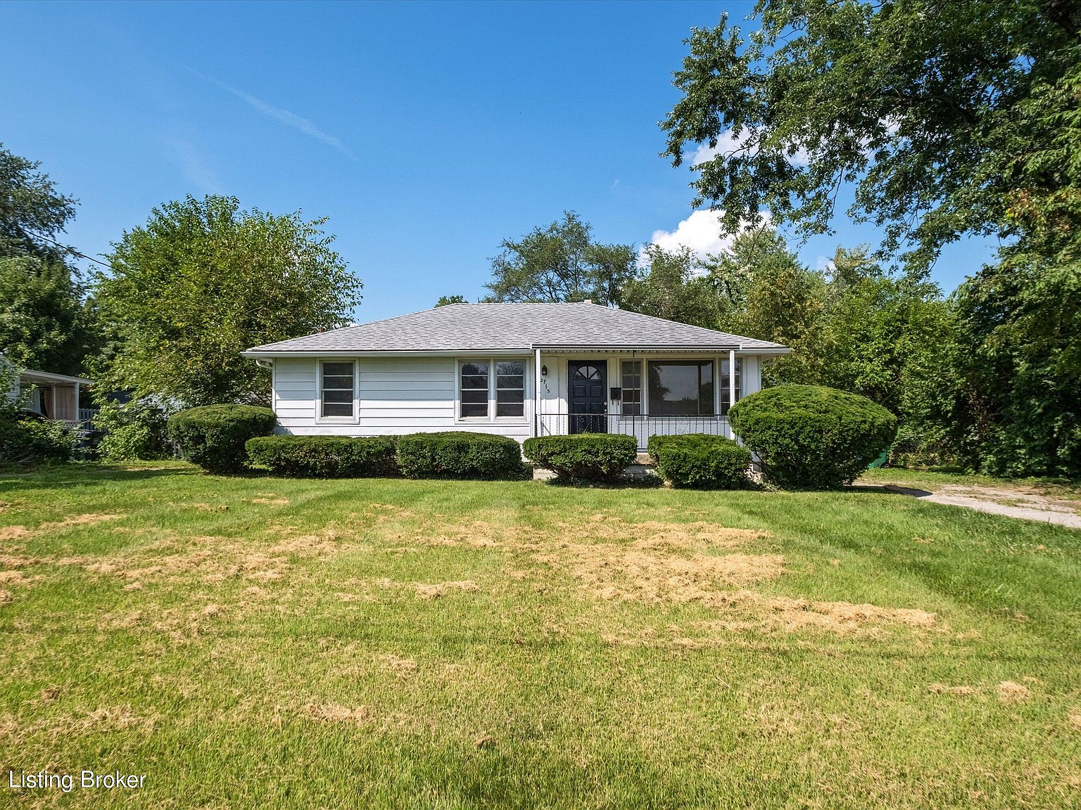 2715 Pioneer Rd, Shively, KY 40216 | Zillow