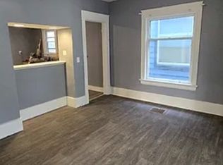 1232 N 34th St #2, Milwaukee, WI 53208