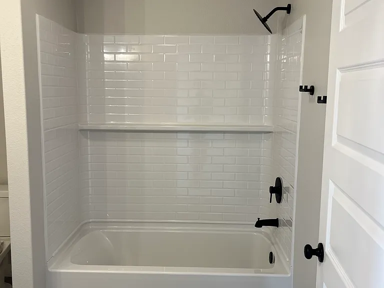 301 Farmstead Ln — Photo 8